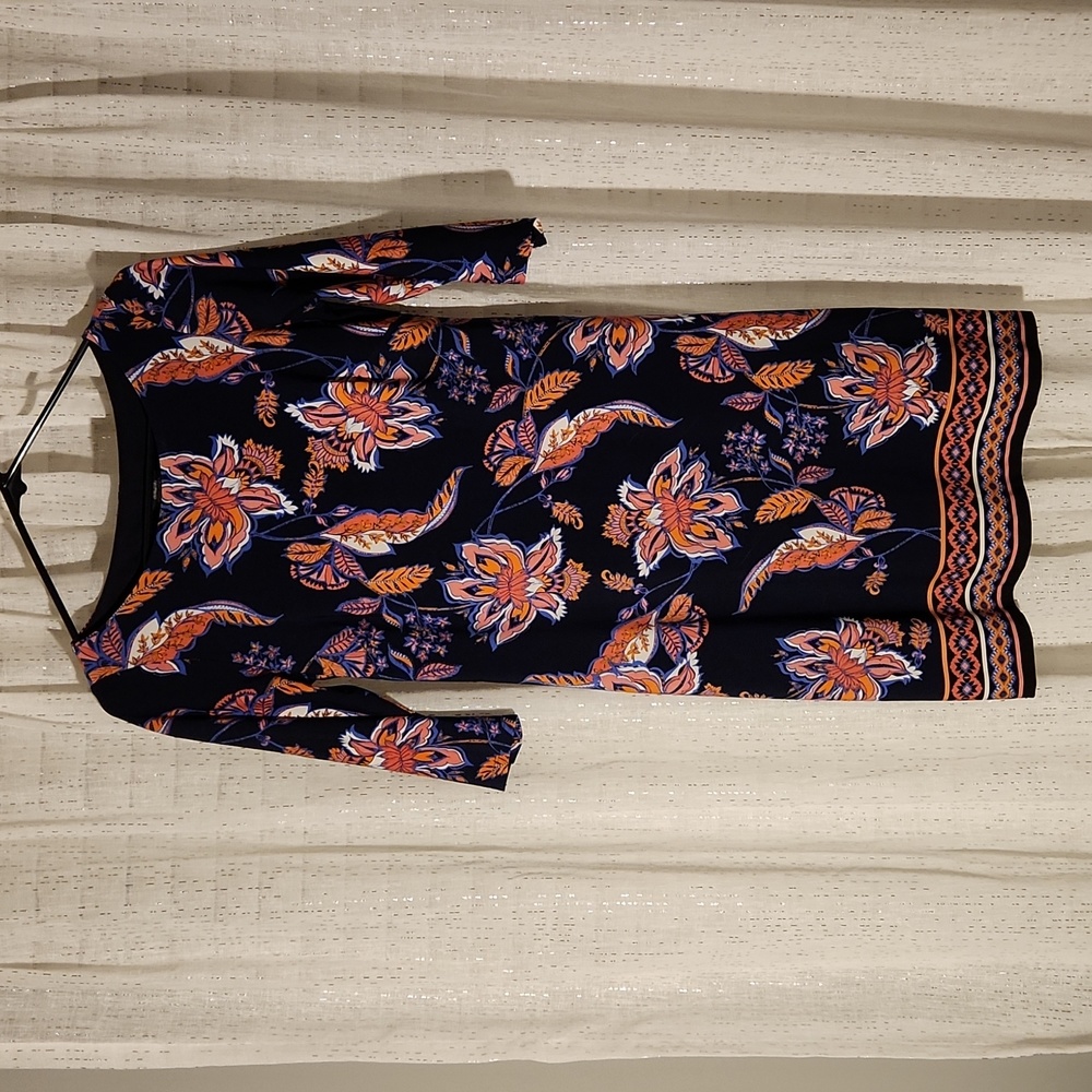 Vince Camuto dress size 2